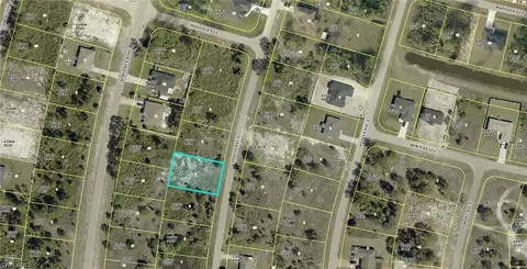 624 Cypress Ave S, Lehigh Acres, FL 33974