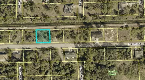 1613 E 12th St, Lehigh Acres, FL 33972
