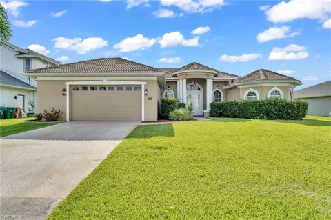 2313 SE 20th Pl, Cape Coral, FL 33990