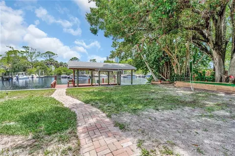 2160 Harbor Ln, Naples, FL 34104 photo 31