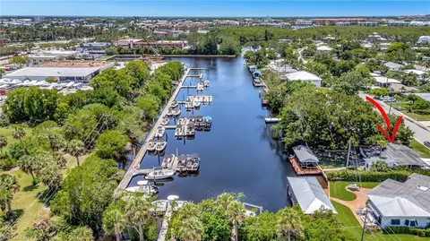 2160 Harbor Ln, Naples, FL 34104 photo 2