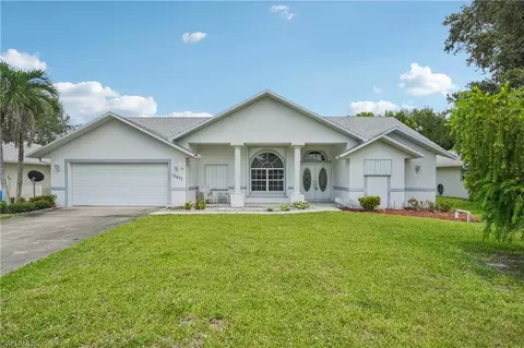 13671 Willow Bridge Dr, North Fort Myers, FL 33903