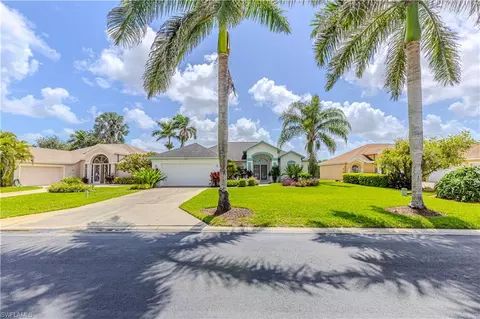 Exterior - 926 Marble Dr, Naples, FL 34104 photo 2 of 6