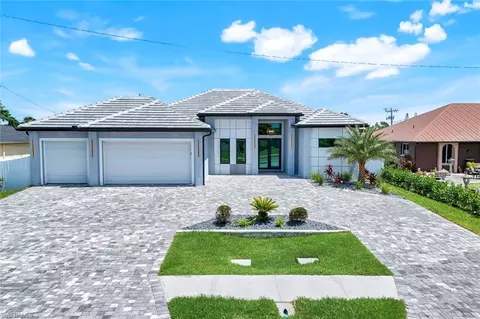405 Mohawk Pkwy, Cape Coral, FL 33914