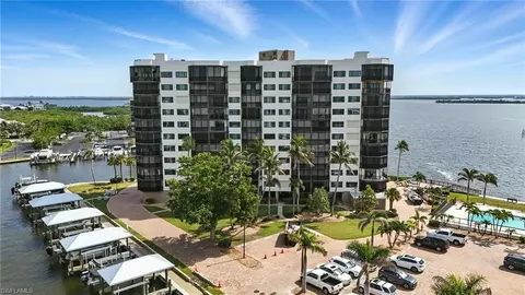 4265 Bay Beach Ln #226, Fort Myers Beach, FL 33931
