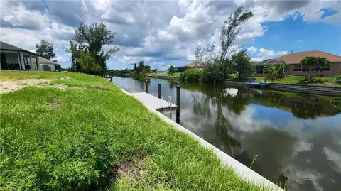 1818 NE 1st Pl, Cape Coral, FL 33909