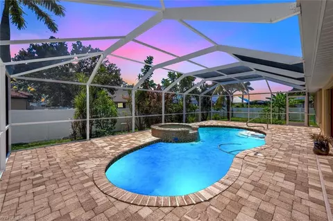 4327 SW 19th Ave, Cape Coral, FL 33914