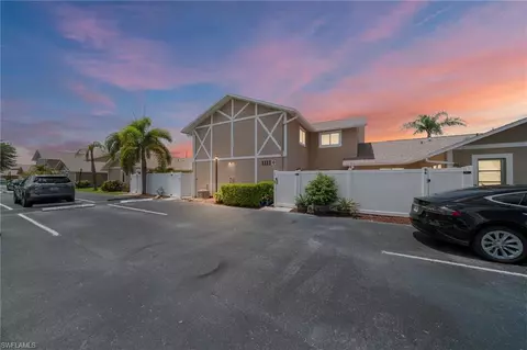 1111 SE 8th Ter #3B, Cape Coral, FL 33990