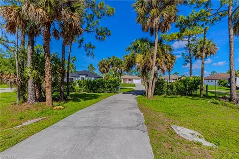 1271 16th St NE, Naples, FL 34120