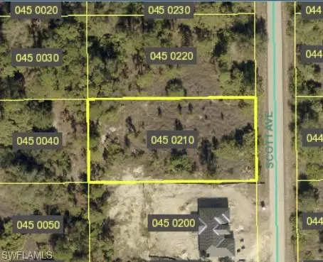 1917 Scott Ave, Lehigh Acres, FL 33972