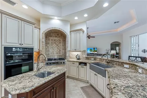 7610 Palmer Ct, Naples, FL 34113 photo 12