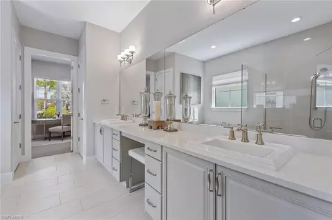 Bath - 3187 Cotuit Ln, Naples, FL 34114 photo 1 of 7