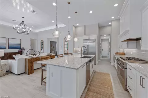 Kitchen - 3187 Cotuit Ln, Naples, FL 34114 photo 3 of 4