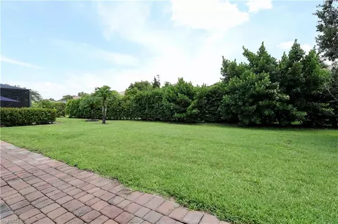 2338 Heydon Cir E, Naples, FL 34120 photo 17
