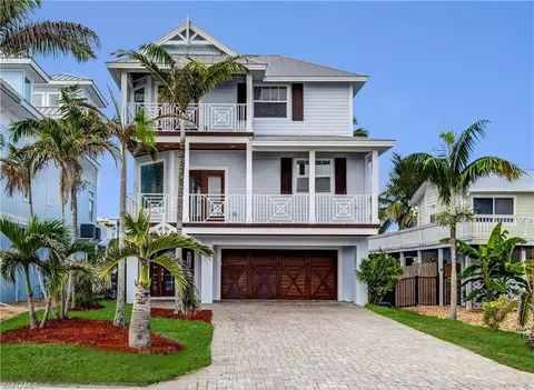 571 Palermo Cir, Fort Myers Beach, FL 33931
