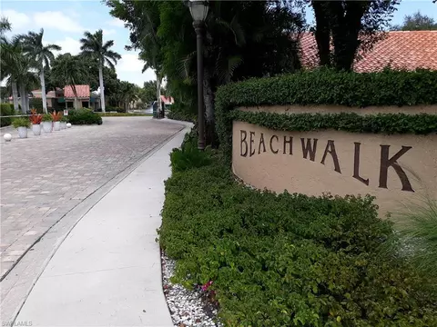 731 Reef Point Cir, Naples, FL 34108