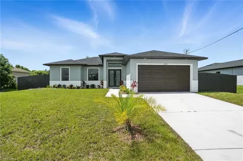 3725 12th St W, Lehigh Acres, FL 33971