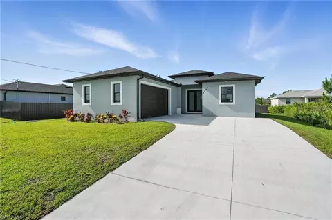 3727 12th St W, Lehigh Acres, FL 33971