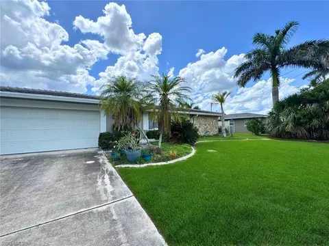 2832 SE 17th Pl, Cape Coral, FL 33904