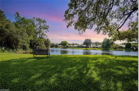65 Silver Oaks Cir #102, Naples, FL 34119