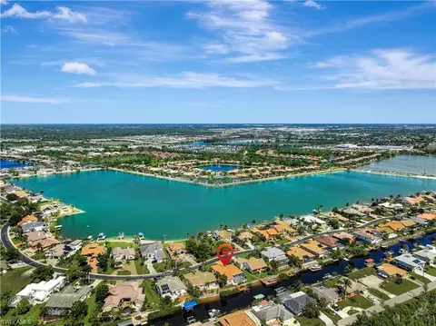 5561 Harborage Dr, Fort Myers, FL 33908