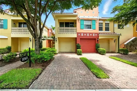 8565 Via Garibaldi Cir #204, Estero, FL 33928