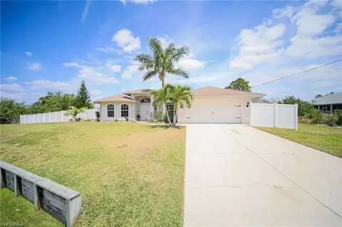 823 Portland St E, Lehigh Acres, FL 33974