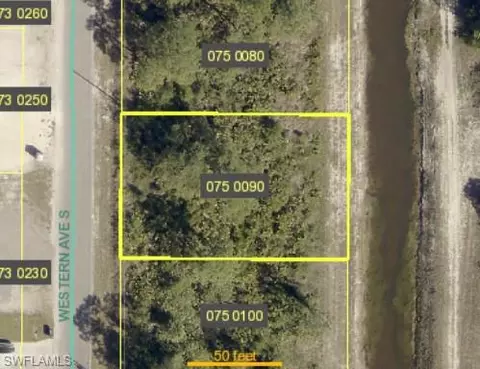 449 Western Ave S, Lehigh Acres, FL 33974