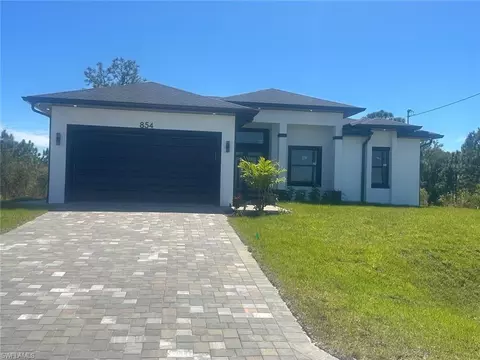 2905 E 18th St, Lehigh Acres, FL 33972