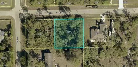 305 W 11th St, Lehigh Acres, FL 33972