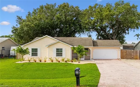 8492 Coral Dr, Fort Myers, FL 33967