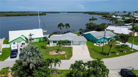 11803 Island Ave, Matlacha, FL 33993