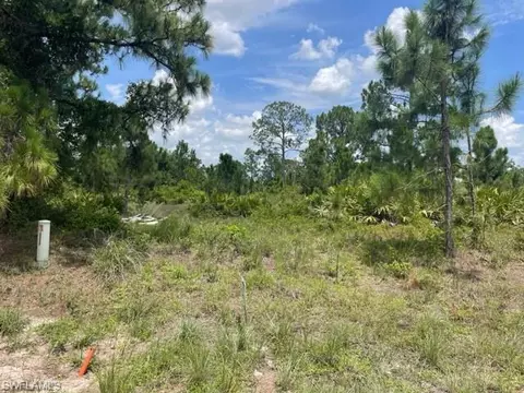557 Barranger Ave S, Lehigh Acres, FL 33974