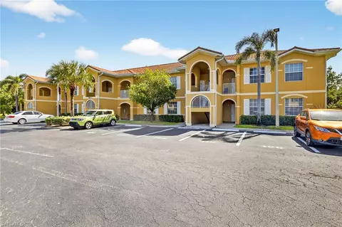 950 Hancock Creek South Blvd #115, Cape Coral, FL 33909