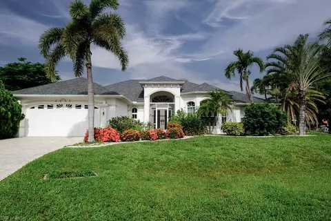 4012 SW 28th Pl, Cape Coral, FL 33914