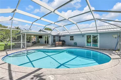 Exterior - 226 Pinehurst Cir, Naples, FL 34113 photo 7 of 8