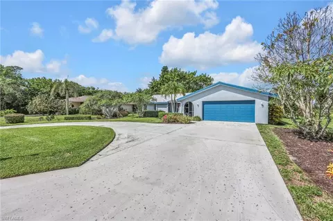 Exterior - 226 Pinehurst Cir, Naples, FL 34113 photo 3 of 8