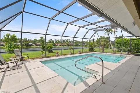 1348 Monarch Cir, Naples, FL 34116