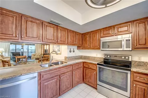 11060 Caravel Cir #309, Fort Myers, FL 33908