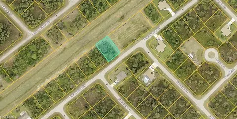 Dalewood Cir, North Port, FL 34288