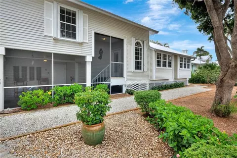 1874 Farm Trl, Sanibel, FL 33957