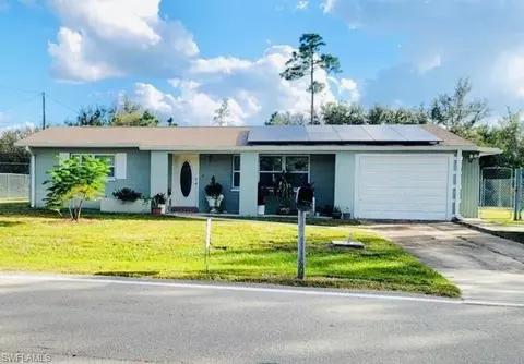 1702 E 10th St, Lehigh Acres, FL 33972