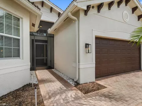 6491 Marbella Dr, Naples, FL 34105 photo 2