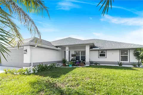 2908 44th St SW, Lehigh Acres, FL 33976