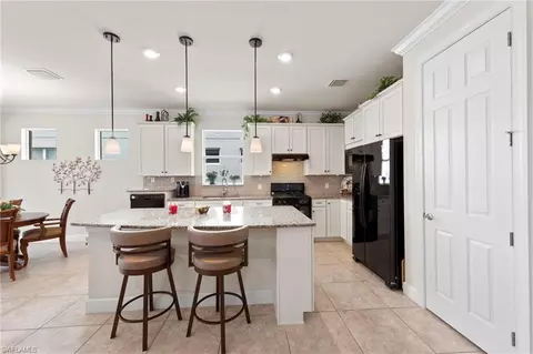 Kitchen - 10507 Jackson Square Dr, Estero, FL 33928 photo 3 of 5