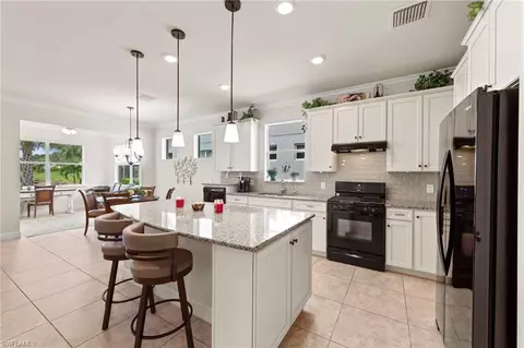 Kitchen - 10507 Jackson Square Dr, Estero, FL 33928 photo 4 of 5