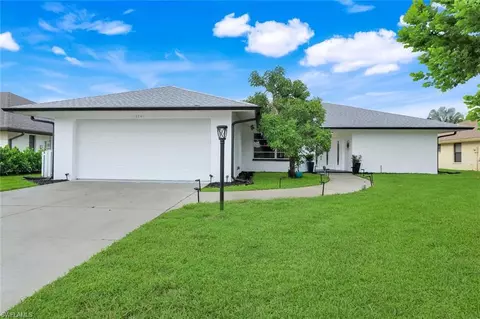 9741 Campbell Cir, Naples, FL 34109