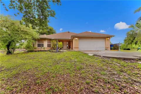 1721 Mckinley Ave, Lehigh Acres, FL 33972