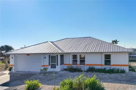 3891 Galt Island Ave, Saint James City, FL 33956