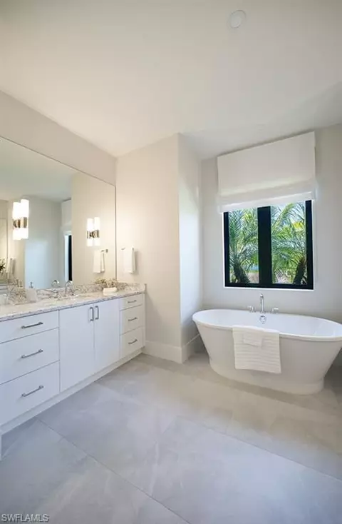 Bath - 2950 Coco Lakes Way, Naples, FL 34105 photo 4 of 6